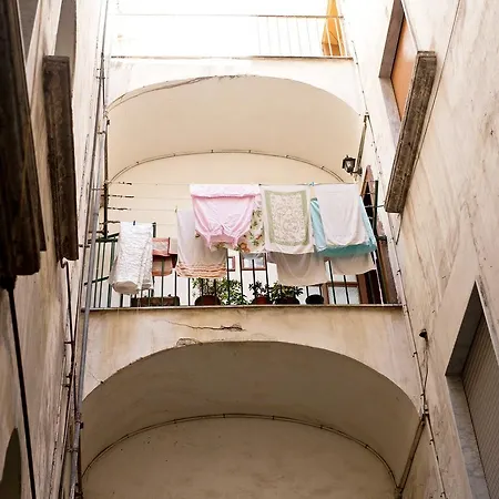 Parthenope Bed & Breakfast 4*