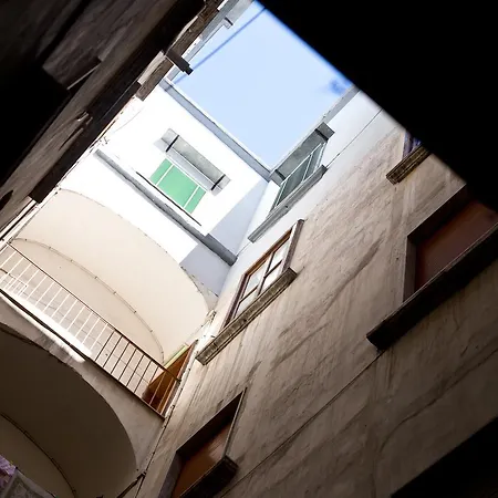 Parthenope Bed & Breakfast 4*