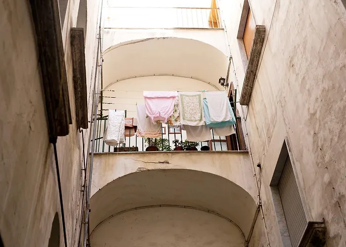 Parthenope Couette-café 4*